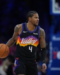 kaiyun.com-短暂复出后再次缺阵！杰伦·格林腿筋伤病以及髋部挫伤今日缺阵