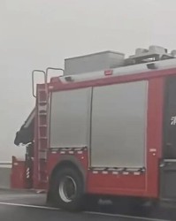 开云体育备用网址-G40沪陕高速往江苏方向发生一起多车相撞事故，1人抢救无效死亡