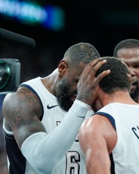 科尔：詹姆斯比较爱发声&amp;库里是低调领袖 MVP们奥运决赛信赖库里