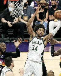 太阳G4要为扬尼斯造堵墙！字母哥：真的挺好笑的